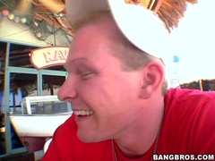 デカ尻, 茶髪の, イく瞬間, 顔射, 手コキする, ハードコア, ラティーナ, 自然山雀