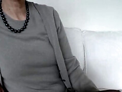 Brunette brune, Classique, Allemand, Instruction, Mature, Jupe, Solo, Tabou