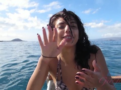 In den arsch, Bad, Braunhaarige, Besamung, Latina, Pov, Dusche, Titten