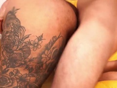 Arsch, Grosser arsch, Grosser schwanz, Gehörnter ehemann, Kehlenfick, Schwanz, Hd, Muskel