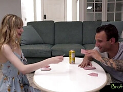 ブロンド, イマラチオ, ハードコア, デカチンの, 小柄, ラフ, ガリガリ, フェラする