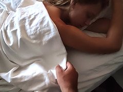 Amateur, Belleza, Rubia, Tetona, Penetracion con puños, Mamá, Coño, Tabú