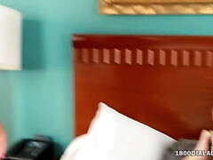 Grote mammen, Bruinharig, Hondjeshouding, Hd, Moeder, Kut duiken, Zuigen, Tieten likken