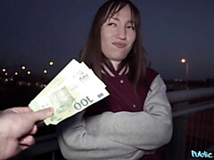 18 jahre, Arsch, Hundestellung, Geld, Natürlichen titten, Pov, Jungendliche (18+), Titten