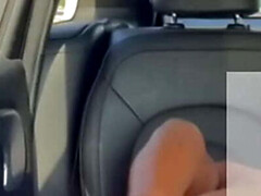 Ebony babe gets pussy fingered in car