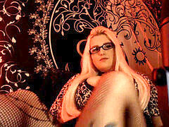 Bondage domination sadisme masochisme, Pieds, Femme dominatrice, Maîtresse, Jarretelles, Tatouage