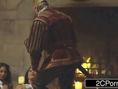 Sucer une bite, Britannique, Européenne, 2 femmes 1 homme, Français, Embrassement, Mère que j'aimerais baiser, Plan cul à trois