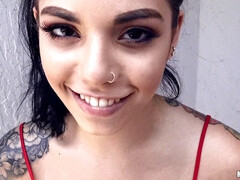 Leie, Schwanz, Latina, Natürlichen titten, Zierlich, Piercing, Öffentlich, Titten