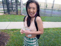 18 jahre, Asiatisch, Braunhaarige, Im freien, Rock, Erotischer film, Jungendliche (18+)