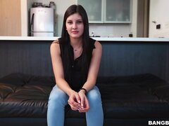 Pijpbeurt, Bruinharig, Lul, Hondjeshouding, Hardcore, Latijnse vrouw, Rijden, Tieten likken