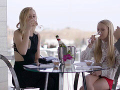 フェラチオ, フェラする, 三人