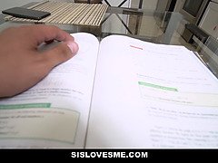 18, 巨乳な, 中出し, 口内発射, チン, キッチン, スカート, オッパイの