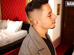 Grote lul, Pijpbeurt, Bruinharig, Groep, Latijnse vrouw, Pornster, Roodharige vrouw, Tiener