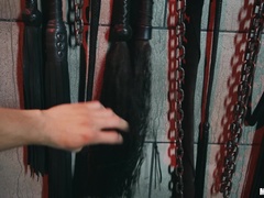 Grosse titten, Schwarz, Blondine, Fesselspiele, Masturbation, Im freien, Piercing, Tätowierung