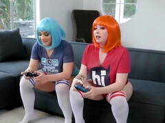 Gros seins, Doigter, Hd, Lesbienne, Léchez, Seins naturels, Chatte, Gicler