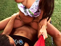 Gros cul, Brunette brune, Fille latino, De plein air, Gicler, Épouse