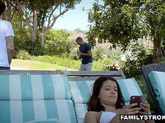 Grote lul, Bruinharig, Hd, Monster, Orgasme, Klein, Taboe, Tatoeage