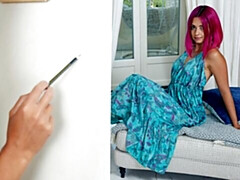 Grosser arsch, Küssen, Lesbisch, Lingerie, Masturbation, Rasiert, Entkleiden, Titten