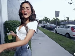 Американки, Блондинки, Парочка, Собачьи, На природе, Короткая стрижка, Душ, Тату