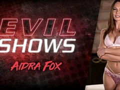 Blonde, Sucer une bite, Doigter, Béant, Mère que j'aimerais baiser, Dénudage, Tatouage, Jouets