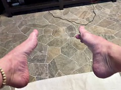アナル, デカチン, イく瞬間, 足フェチ, ゲイ, なめる, 一人, スパンキング