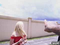 Gros cul, Blonde, Sucer une bite, Bus, Tir de sperme, En levrette, Chevaucher, Rasée