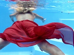 Culo grande, Rubia, Novia, Piscina, Ruso, Solo, Adolescente, Tetas