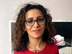 Gros cul, Grosse bite, Gros seins, Sucer une bite, En levrette, Mère que j'aimerais baiser, Tatouage