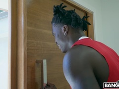 Enthousiasteling, Bruinharig, Lul, Hondjeshouding, Sperma in gezicht, Hardcore, Interraciaal, Rijden