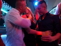 Черные, Минет, В одежде, В клубе, Смазливые, Межрасовый секс, Лизание, Киски