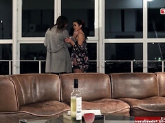 Kont, Bruinharig, Vrouw, Lesbisch, Orgasme, Kut duiken, Tieten likken, Nat