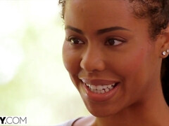 Anal, Cul, Cul à la bouche, 2 femmes 1 homme, Lingerie, Orgie, Petite femme, Plan cul à trois