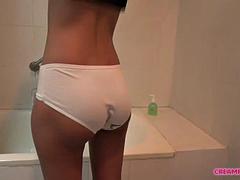 Amateur, Asiatique, Nana, Brunette brune, Éjaculation interne, Hard, Douche, Nénés