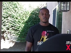 69 negenenzestig, Mooie dikke vrouwen, Biseksueel, Pijpbeurt, Sperma in mond, Diep in de keel, Hondjeshouding, Interraciaal