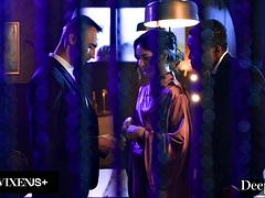 Язык в попке, Красивые, Минет, Брюнетки, Межрасовый секс, Белье, Втроем, Сиськи