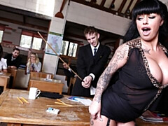 Grote kont, Grote lul, Grote mammen, Pijpbeurt, Bruinharig, Moeder die ik wil neuken, Lerarin, Tieten likken