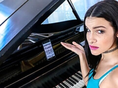 Amateur, Grosse bite, Gros seins, Brunette brune, Seins naturels, Rasée, Maigrichonne, Adolescente