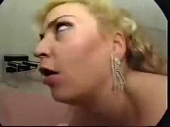 Mooie dikke vrouwen, Grote mammen, Pijpbeurt, Sperma shot, Sperma in gezicht, Trio, Tieten likken