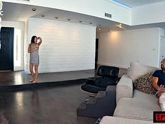 アジア人, 美女, デカチン, 中出し, ハードコア, 異人種間, オナニー, オッパイの