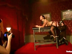 Anal, Blonde, Bondage, Femme dominatrice, Fétiche, Humiliation, Orgie, Uniforme