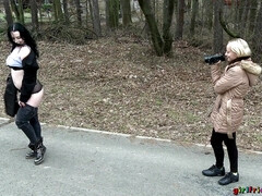 Laarzen, Tsjechisch, Vriendin, Lesbisch, Likken, Natuurlijke tieten, Buiten, Kut duiken