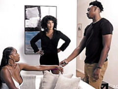 Amateur, Gros cul, Gros seins, Sucer une bite, Brunette brune, En levrette, Noir ébène, Plan cul à trois