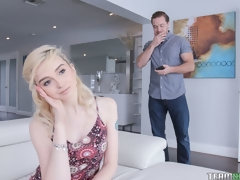 Rubia, Mamada, Dominación, Penetracion con dedos, Pajear, Afeitado, Adolescente, Tetas