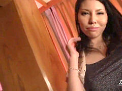 Asiatisch, Masturbation, Milf, Spielzeuge