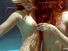 Cul, Blonde, Brunette brune, Collège université, Lesbienne, Public, Adolescente, Nénés