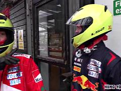 Любители, Анальный секс, Большой член, Минет, Британки, Группа, Секс без цензуры, Молоденькие