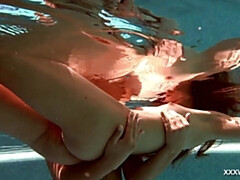 18, 美女, デカパイ, フェティッシュ, Hd, レズビアン, 公共, ティーン