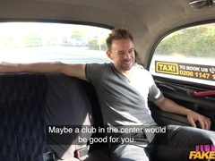 素人, アメリカ人, デカチン, 車, 女, なめる, オマンコ, ショートヘア