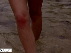 Брюнетки, Парочка, Член, Сперма на лице, Лизание, Милф, На природе, Наездница