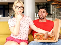 Grosser arsch, Blondine, Blasen, Hundestellung, Natürlichen titten, Kurzes haar, Jungendliche (18+), Titten